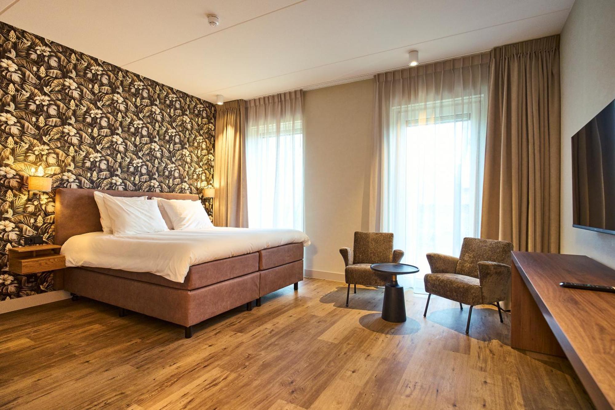 Superior King Room with Shower,1645010356:JPEG